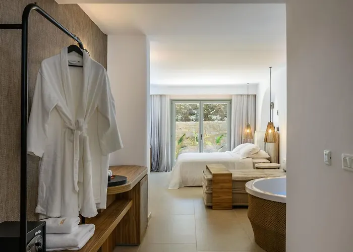 Splendid Mykonos Luxury & Mykonos Town