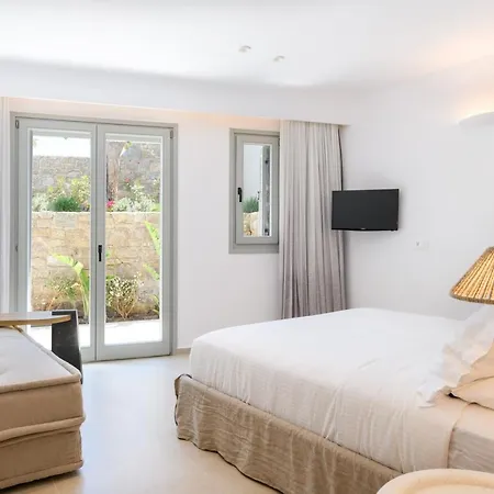 Splendid Mykonos Luxury & Mykonos Town