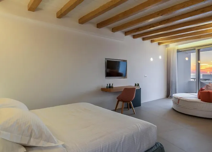 Splendid Mykonos Luxury & Villa *